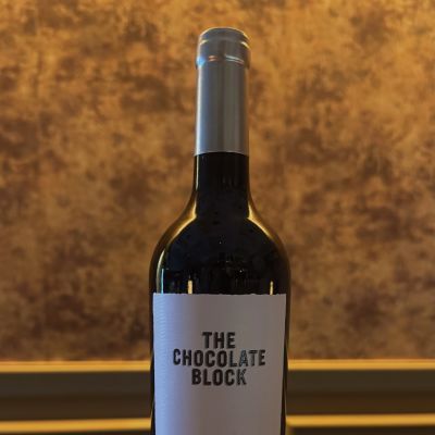 Eine Flasche The Chocolate Block 2023
